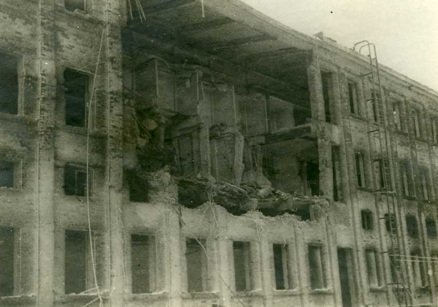 Сталинградский тракторный завод, разрушенный во время боев в Сталинграде. 1943 г.