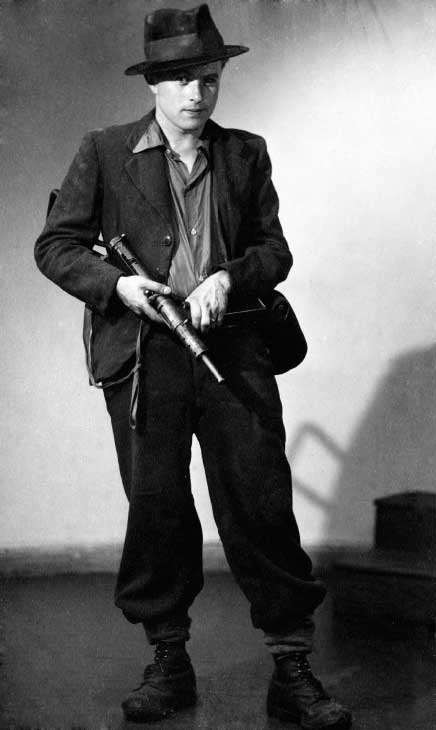 Огюст ле Гийу, организатор отрядов Сопротивления на территории городов Пенарпона (Шатолена) и Спезета. Август 1944 г.